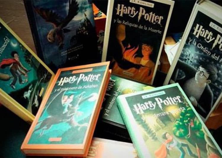 Prohíben libros de Harry Potter en una escuela católica porque los «hechizos son reales»