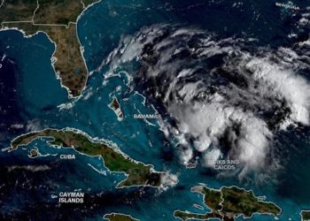 Tormenta Humberto amenaza con transformarse en huracán