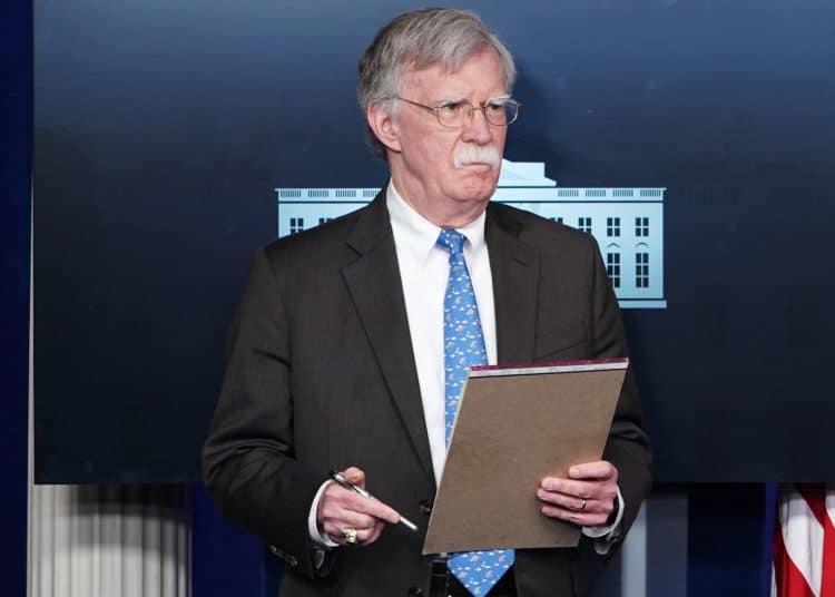 Donald Trump dijo que John Bolton «se extralimitó» en la política hacia Venezuela