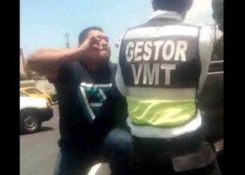 Hombre que agredió a gestor de tránsito queda en libertad, tras pactar indemnización de $600
