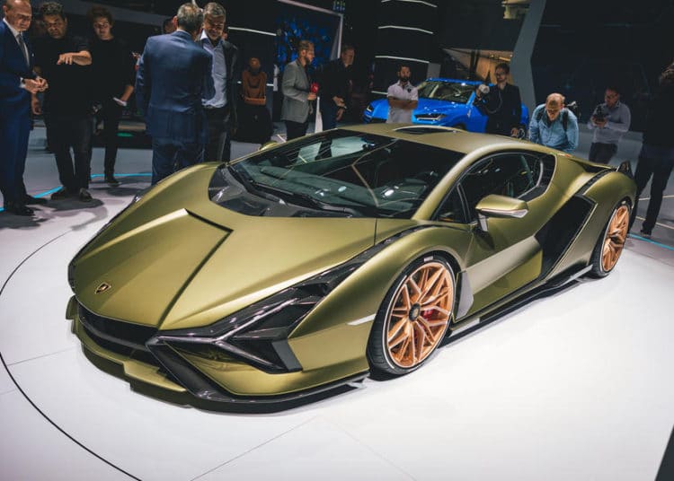 Lamborghini lanza el Sián el súper deportivo más potente de su historia