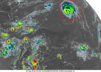 El potente huracán Lorenzo, categoría 5 amenaza a Europa