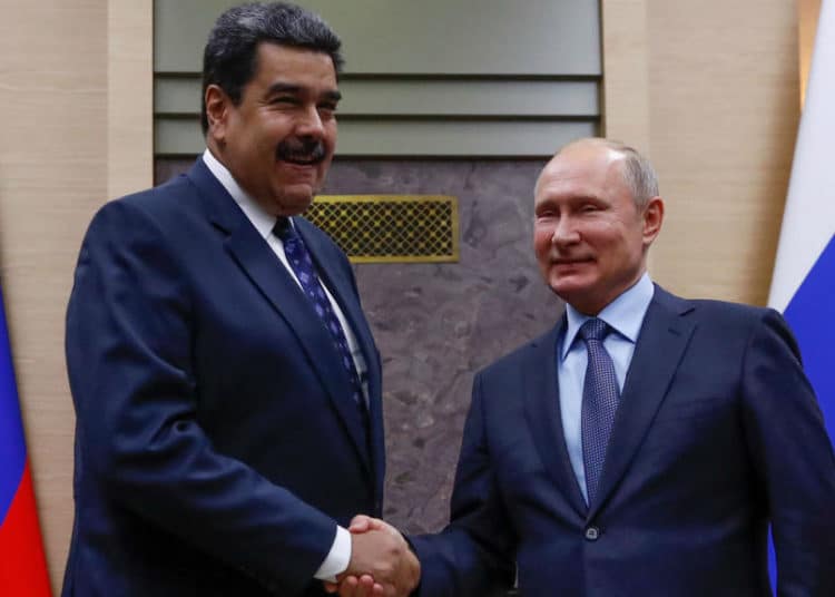 Putin insta a Nicolás Maduro a dialogar con la oposición