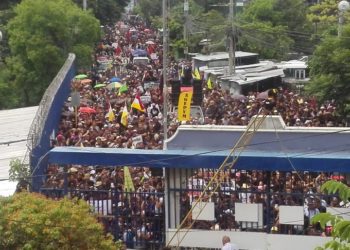 Sindicalistas y miembros de organizaciones sociales marchan por mejores pensiones de AFP´s