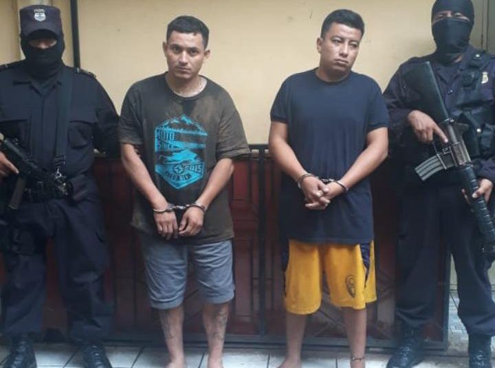 Capturan a pandilleros MS con uniformes originales de la PNC y FAES