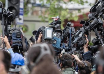 APES pide a presidente Bukele respetar derechos laborales de periodistas