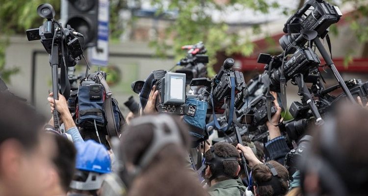 APES pide a presidente Bukele respetar derechos laborales de periodistas
