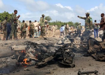 Ataque suicida contra una base aérea utilizada por Estados Unidos en Somalia