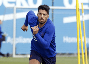 Luis Suárez listo para el partido contra el Valencia