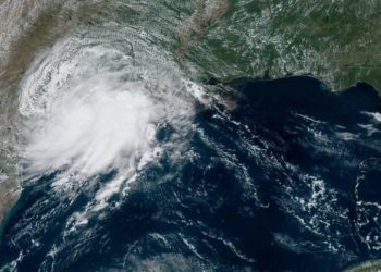 Miles de rescates en Texas y Luisiana por las inundaciones causadas por la tormenta Imelda