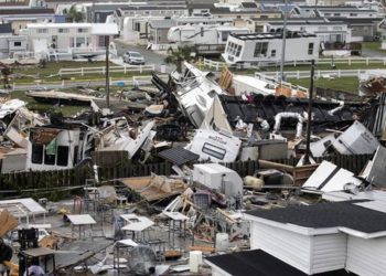 El huracán Dorian tocó tierra en Carolina del Norte con lluvia, tornados y vientos de 150 kilómetros por hora