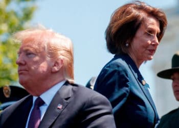 Donald Trump llama cacería de brujas al intento de juicio político en su contra