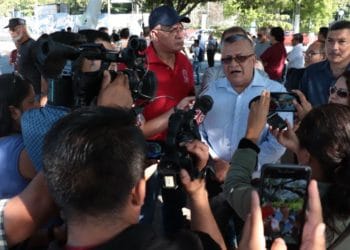 Bukele advierte con vetar «cualquier intento de reforma» que no venga de la misma UES