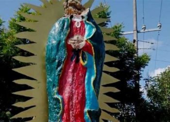 Arrancan manos y cara a Virgen de Guadalupe en México