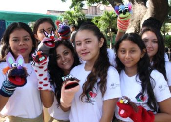 Estudiantes del Puerto de La Libertad participan en Festival de Convivencia Escolar