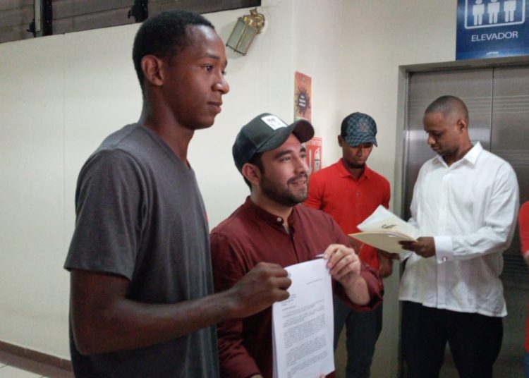 Buscan otorgar nacionalidad salvadoreña a jugador de FAS, Bryan Gil