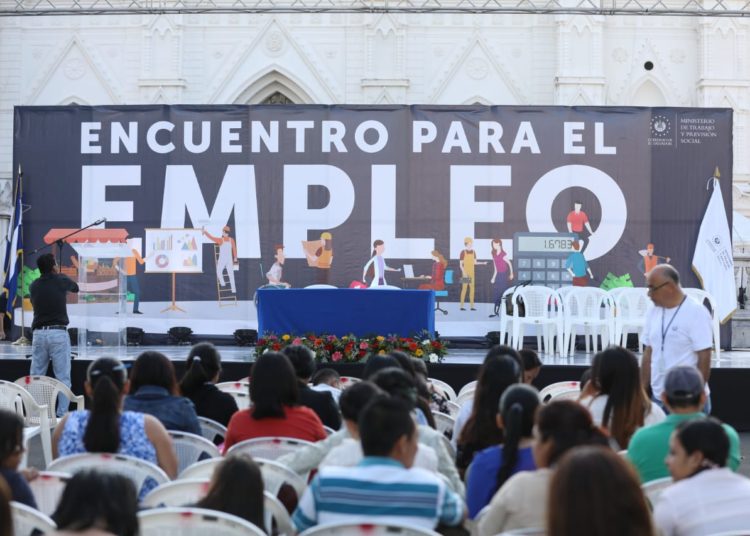 Ministerio de Trabajo busca generar empleos en el occidente del país