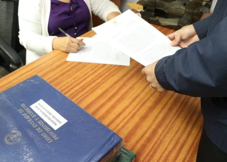 Fiscalía apela arresto domiciliar de René Figueroa: “Existe riesgo de fuga”