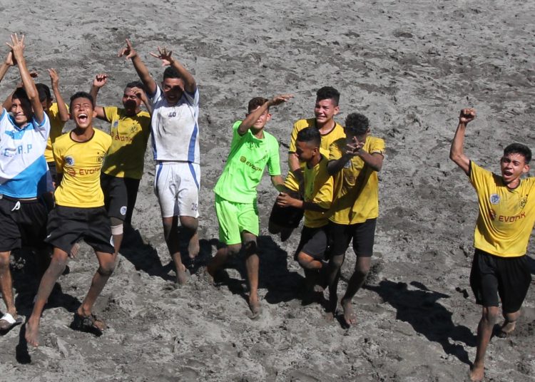 Garita Palmera campeón nacional estudiantil de fútbol playa