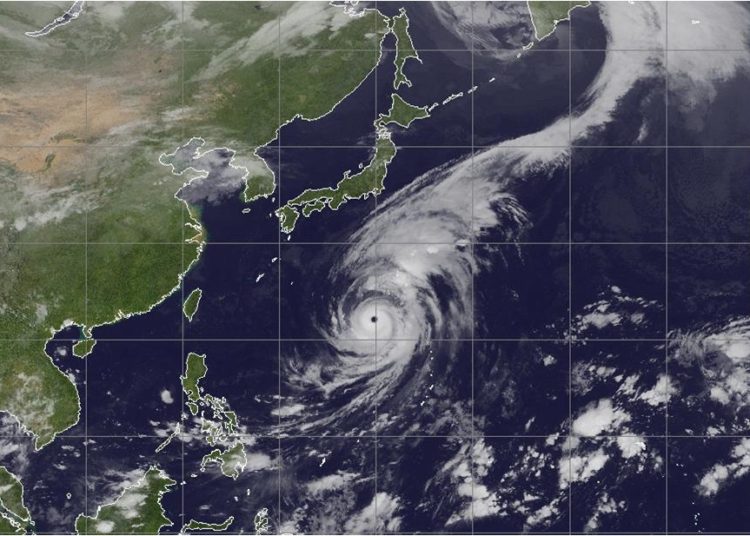 (VIDEO) Japón se prepara para el “supertifón” Hagibis, el peor en 60 años