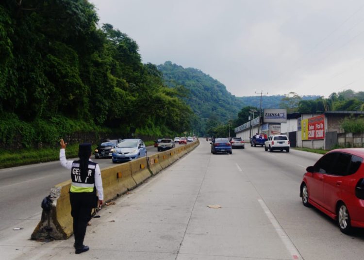 VMT habilita circulación de vehículos pesados en la carretera Los Chorros