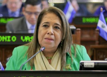 Nidia Díaz asegura que FMLN no dará sus votos para modificar protocolo de entendimiento de la AL