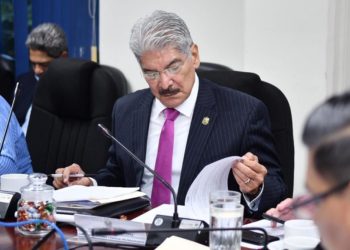 Quijano prepara transición para entregar presidencia a Mario Ponce