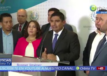 Aprueban prohibición para que empresas no quiten propinas a sus empleados