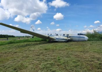 Un lesionado deja accidente aéreo en Aeropuerto de Ilopango