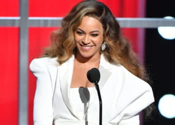 Beyoncé se somete a pruebas tras enterarse del cáncer de su padre