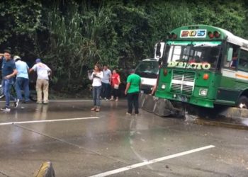 Grave congestionamiento generó accidente de tránsito en carretera Los Chorros