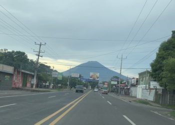 Reportan expulsión de ceniza del volcán Chaparrastique