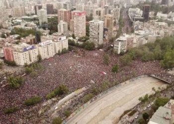 Histórica marcha de un millón de personas en Chile contra políticas de Gobierno