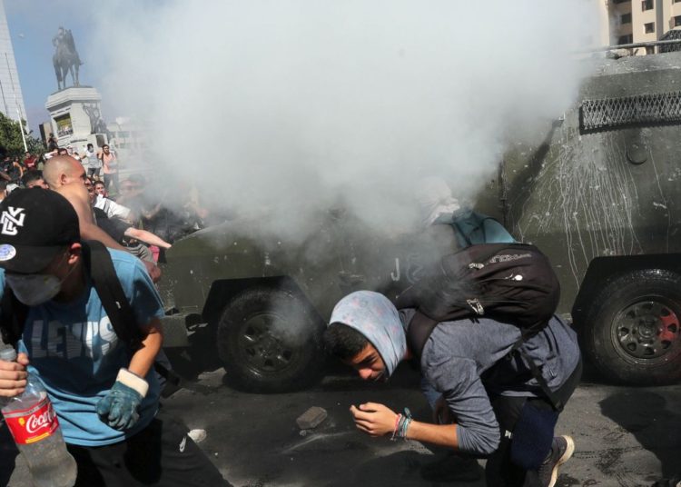 Por la crisis y la violencia, se suspendió el fútbol en Chile