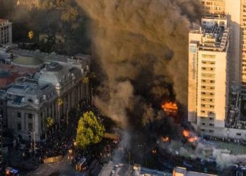 (VIDEO) Tras cambio de gabinete, se volvieron a presentar hechos violentos en Chile