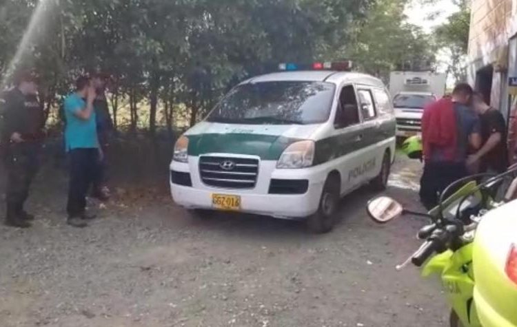 Ateo muere apuñalado tras burlarse de un religioso