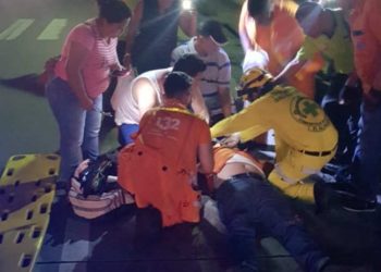 Peatón muere al ser impactado por motociclista quien resultó con lesiones de gravedad