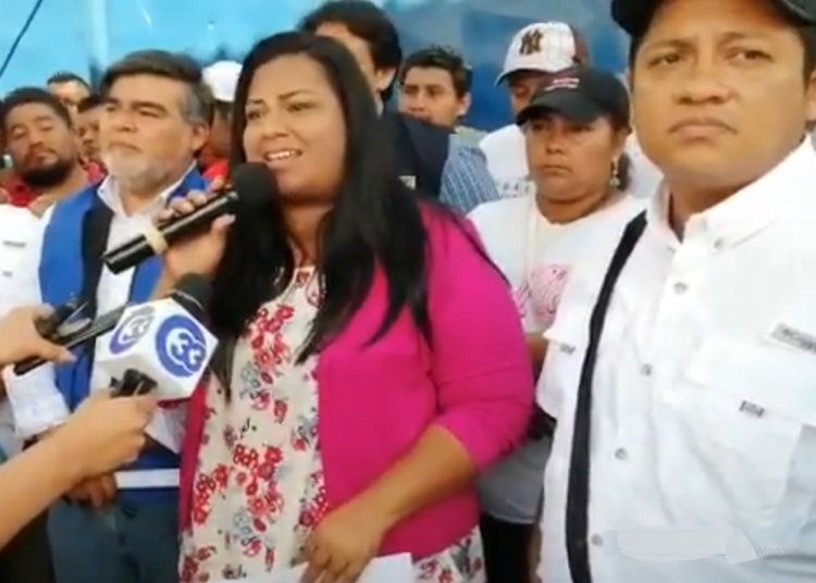 Alcaldía de San Salvador se compromete en mejorar condiciones de mercado La Tiendona