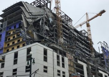 (Video) Colapsa fachada en construcción de hotel Hard Rock en Nueva Orleans y deja 13 heridos