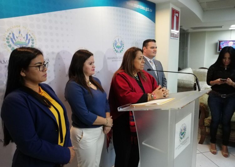 FMLN responde a presidente de ANDA y le recuerda que él fue parte del gobierno anterior