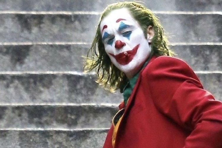 (VIDEO) El músico Gary Glitter condenado por pederastia recibirá regalías por el ‘Joker’