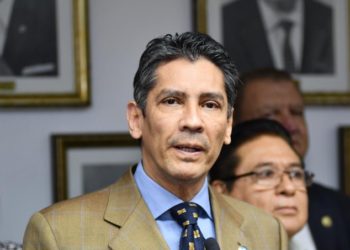 Gustavo López pide a Nayib Bukele trabajar juntos por el bien de El Salvador