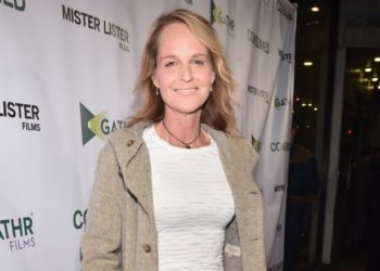 (VIDEO) Actriz Helen Hunt sufre accidente en auto y es hospitalizada