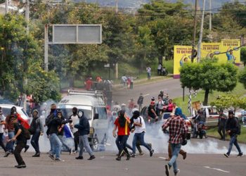 Protestas contra presidente de Honduras se vuelven violentas