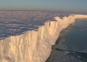 Se desprende de la Antártida un iceberg de mil 600 kilómetros cuadrados