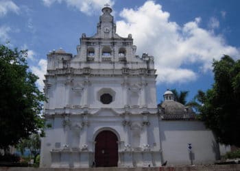 Fiscalía de Guatemala recupera imagen de santo que fue robada de iglesia de Metapán