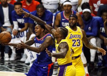 Los Clippers vencieron a Los Lakers de LeBron James en el inicio de la NBA