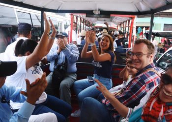 Maytee Iraheta promueve ruta de La Flores con diplomáticos acreditados en El Salvador