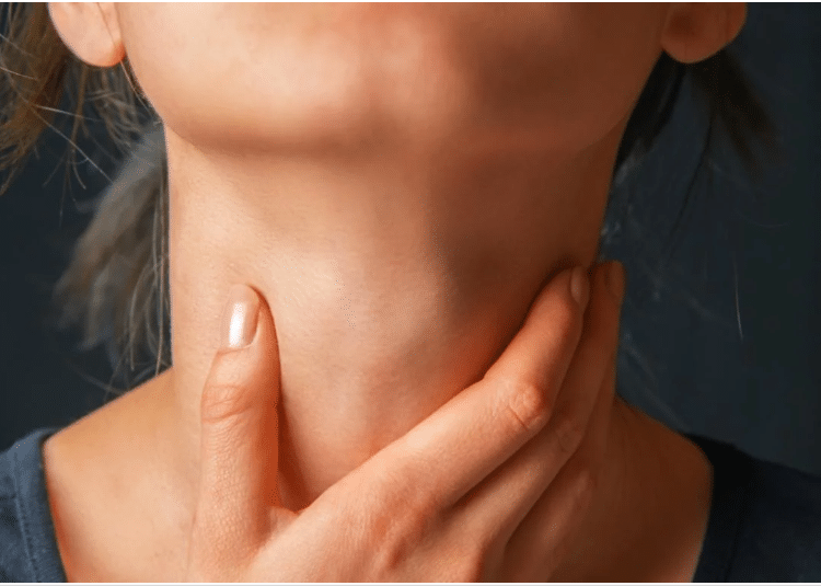 Por haberse tragado una moneda adolescente queda muda por 12 años