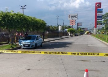 Matan a «taxista pirata» frente a centro comercial del cantón Lourdes, Colón